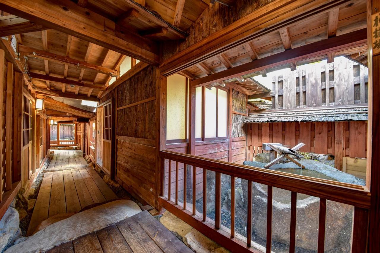 Resort Inn Chirorian Takayama (Gifu) Bagian luar foto