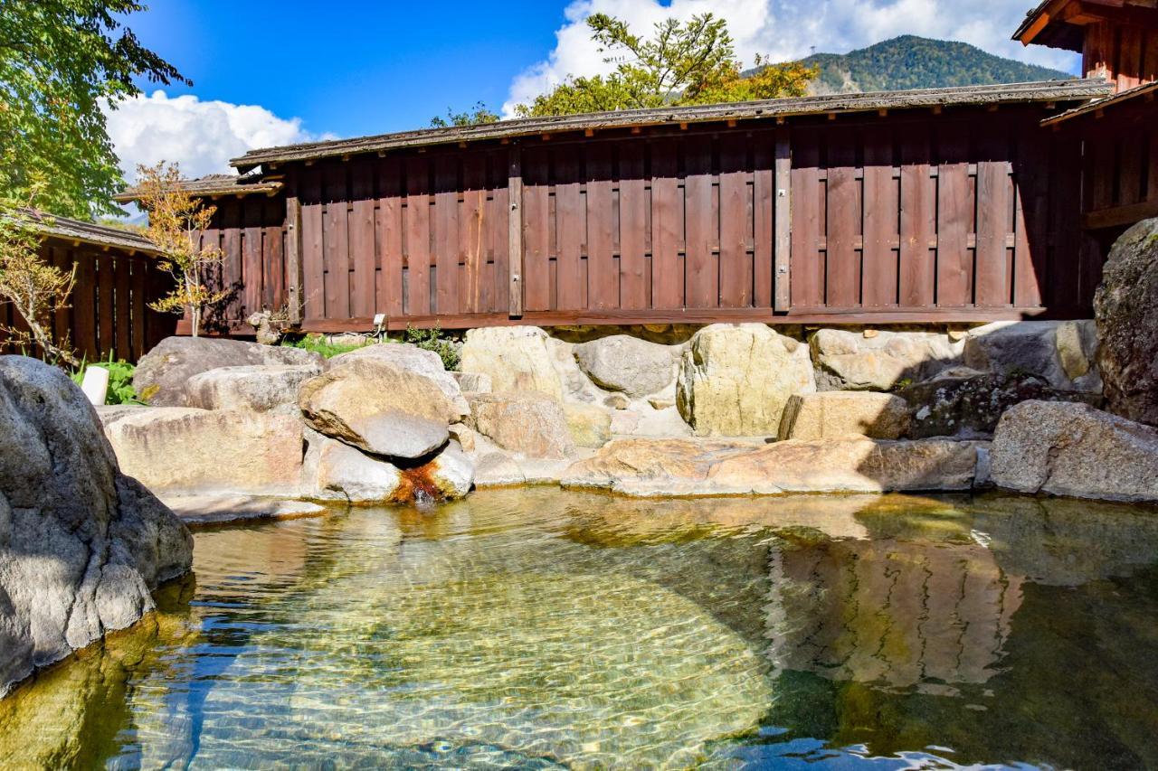 Resort Inn Chirorian Takayama (Gifu) Bagian luar foto