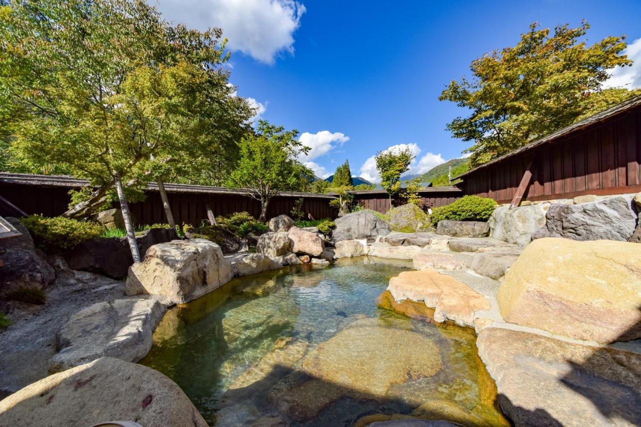 Resort Inn Chirorian Takayama (Gifu) Bagian luar foto