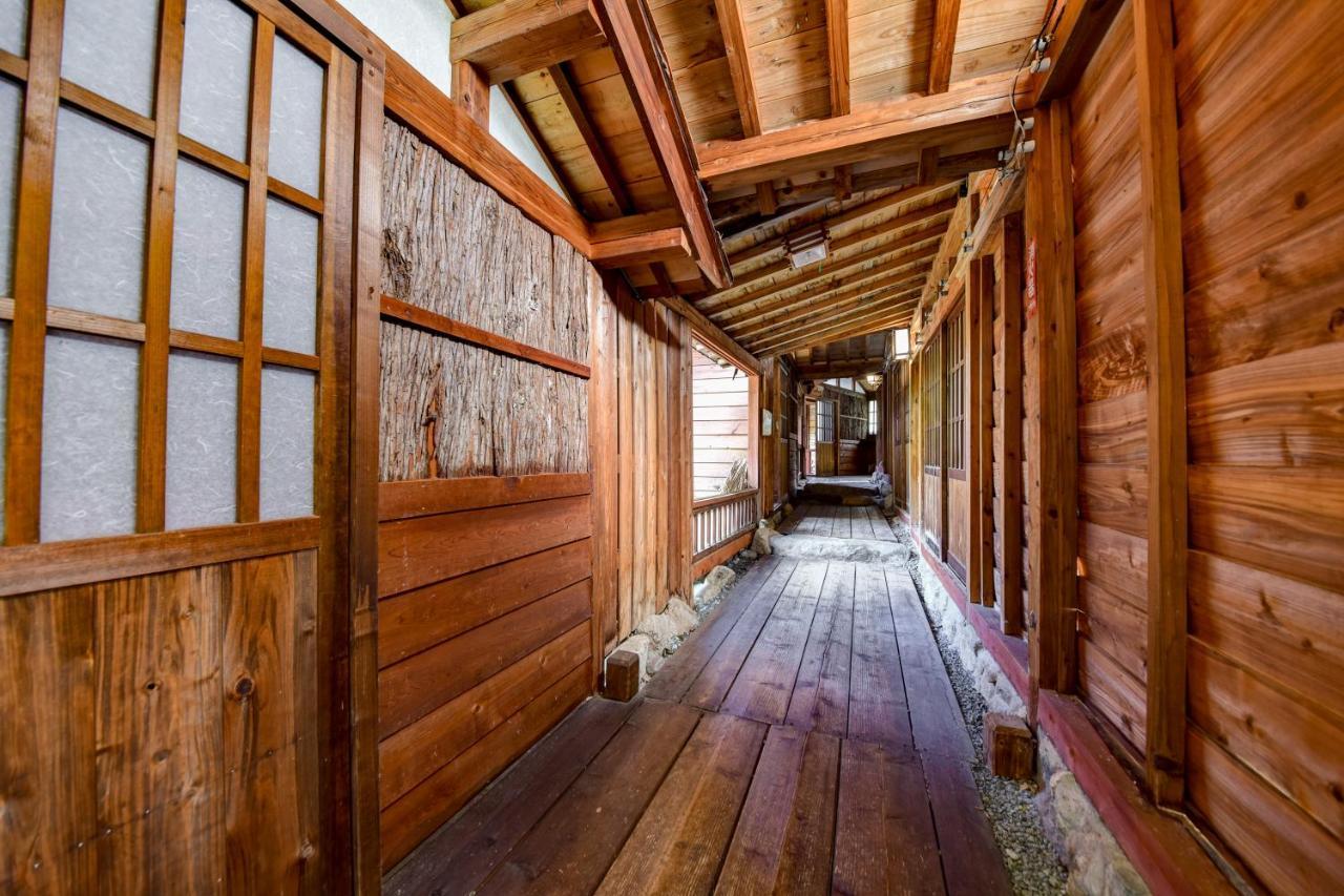 Resort Inn Chirorian Takayama (Gifu) Bagian luar foto